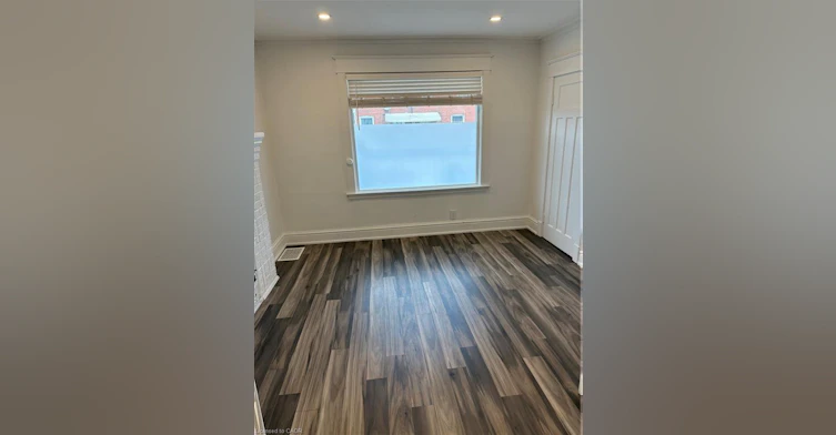 2-1090 Cannon Street E, Hamilton, ON, L8L 2J4 - 3
