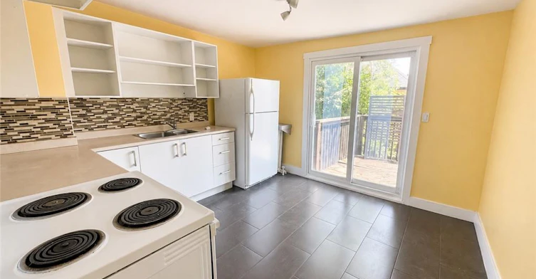 2-45 Fairleigh Crescent, Hamilton, ON, L8M 2L1 - 5