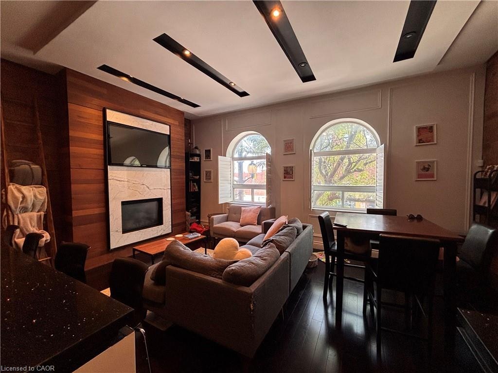 Upper-301 James Street N, Hamilton, ON, L8R 2L4 - 2
