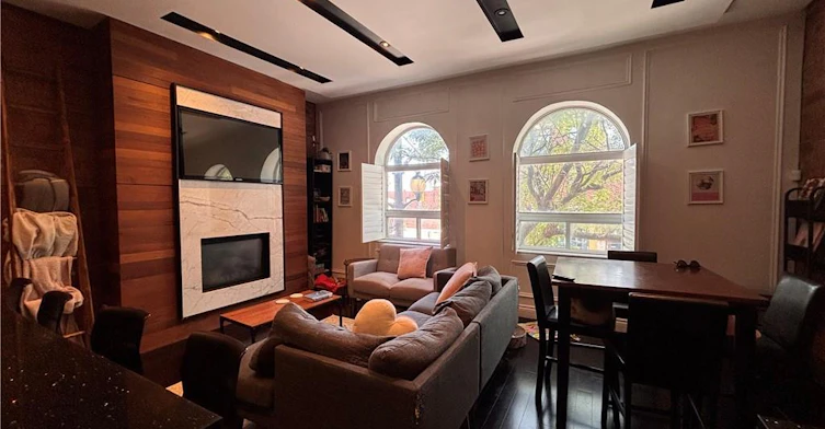 Upper-301 James Street N, Hamilton, ON, L8R 2L4 - 2