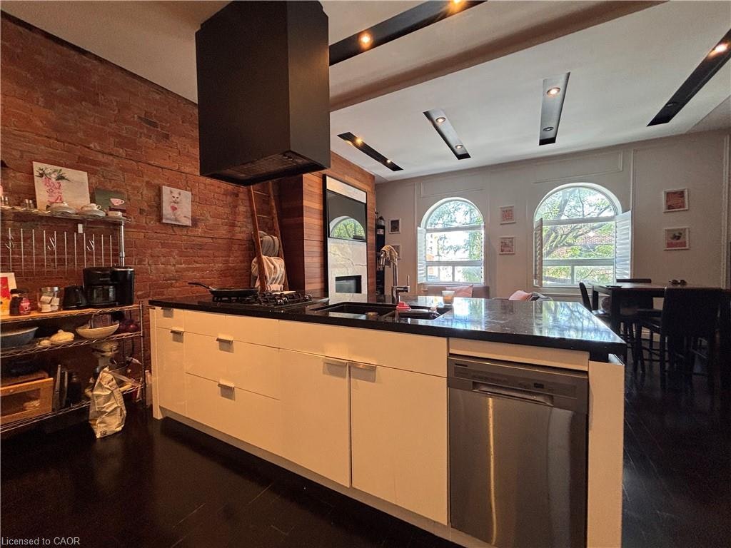 Upper-301 James Street N, Hamilton, ON, L8R 2L4 - 4