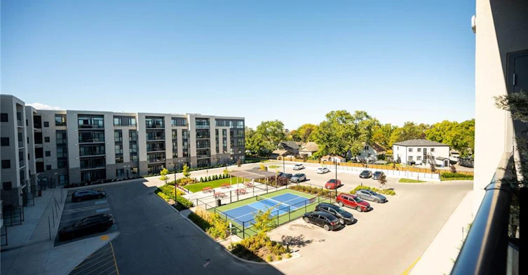 LP09-50 Herrick Avenue, St. Catharines, ON, L2P 2T9 - 38