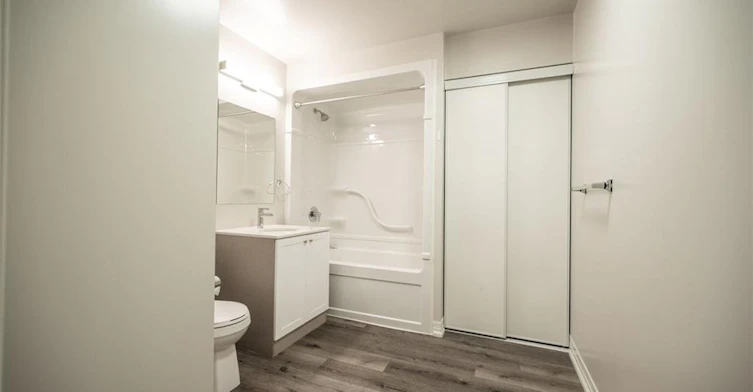 LP09-50 Herrick Avenue, St. Catharines, ON, L2P 2T9 - 29