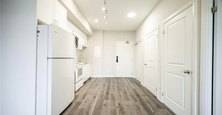 LP09-50 Herrick Avenue, St. Catharines, ON, L2P 2T9 - 19