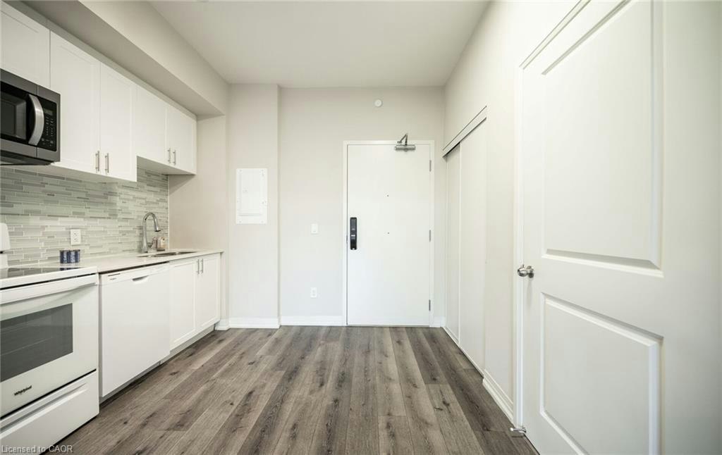 LP09-50 Herrick Avenue, St. Catharines, ON, L2P 2T9 - 9