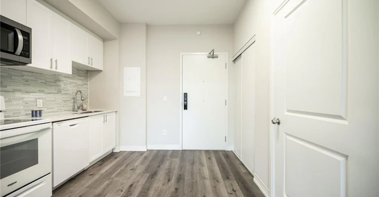 LP09-50 Herrick Avenue, St. Catharines, ON, L2P 2T9 - 9