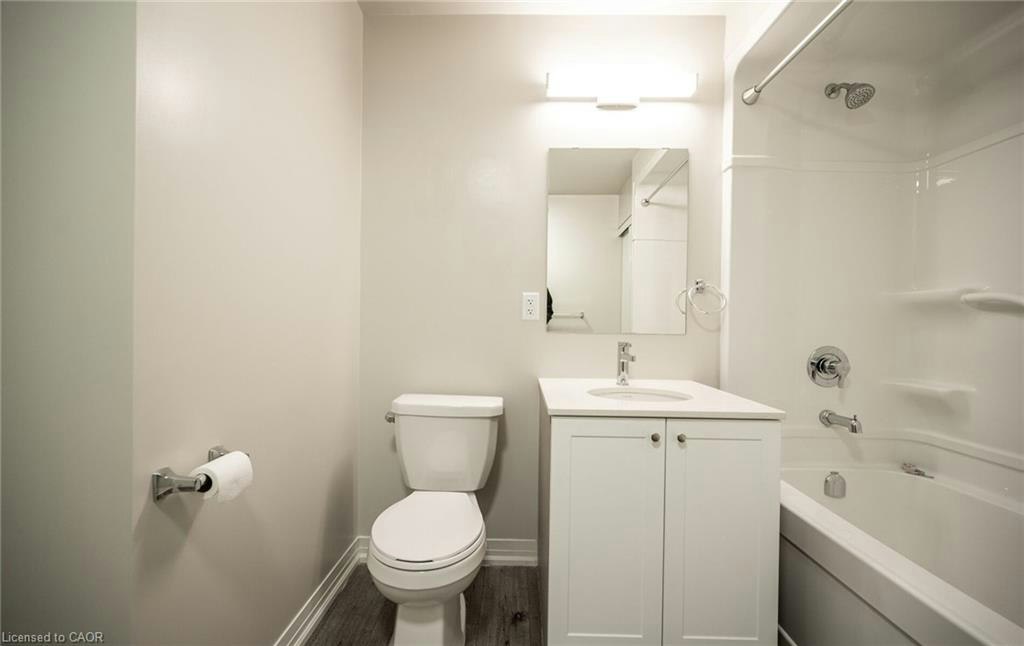 LP09-50 Herrick Avenue, St. Catharines, ON, L2P 2T9 - 32