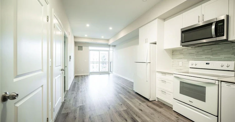 LP09-50 Herrick Avenue, St. Catharines, ON, L2P 2T9 - 11