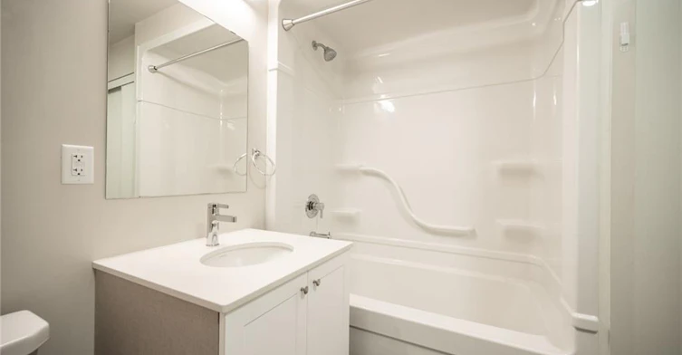 LP09-50 Herrick Avenue, St. Catharines, ON, L2P 2T9 - 33
