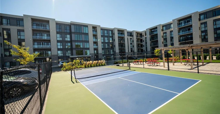 LP09-50 Herrick Avenue, St. Catharines, ON, L2P 2T9 - 40