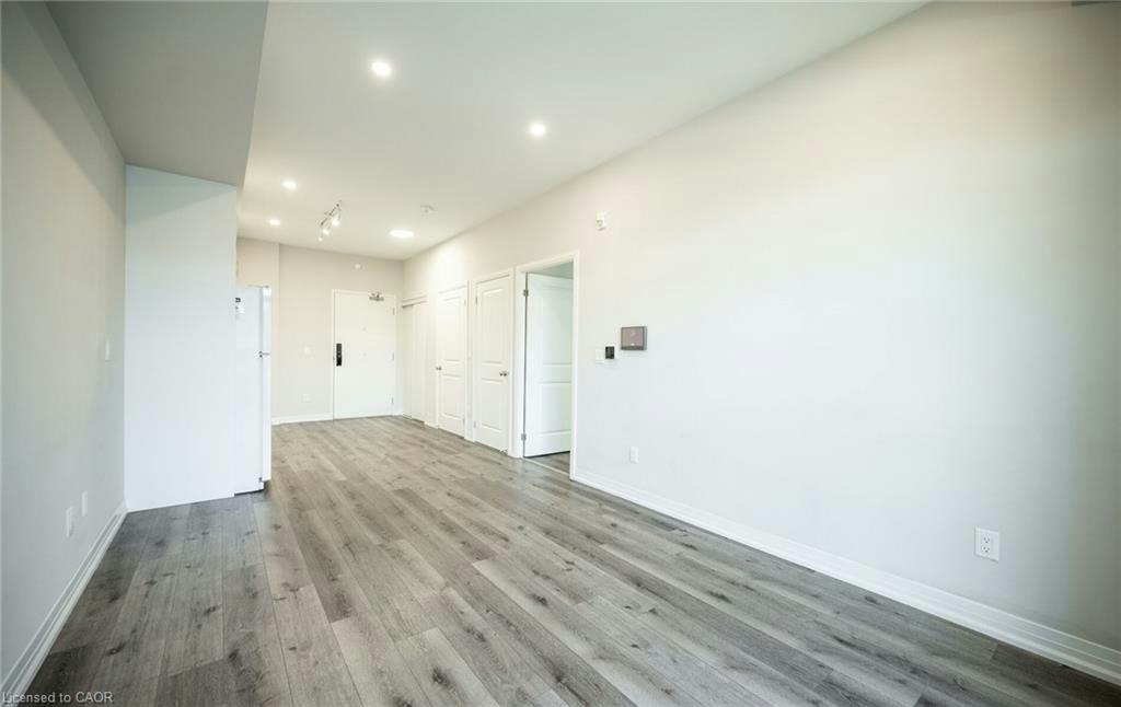 LP09-50 Herrick Avenue, St. Catharines, ON, L2P 2T9 - 17