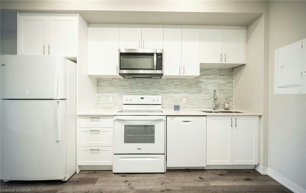 LP09-50 Herrick Avenue, St. Catharines, ON, L2P 2T9 - 21