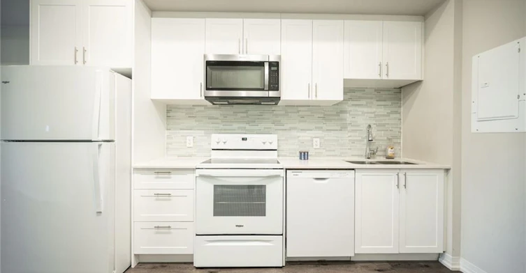 LP09-50 Herrick Avenue, St. Catharines, ON, L2P 2T9 - 21