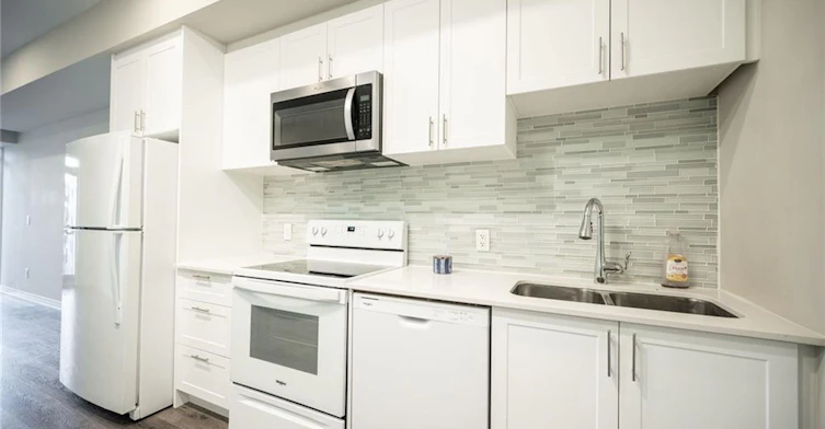 LP09-50 Herrick Avenue, St. Catharines, ON, L2P 2T9 - 23