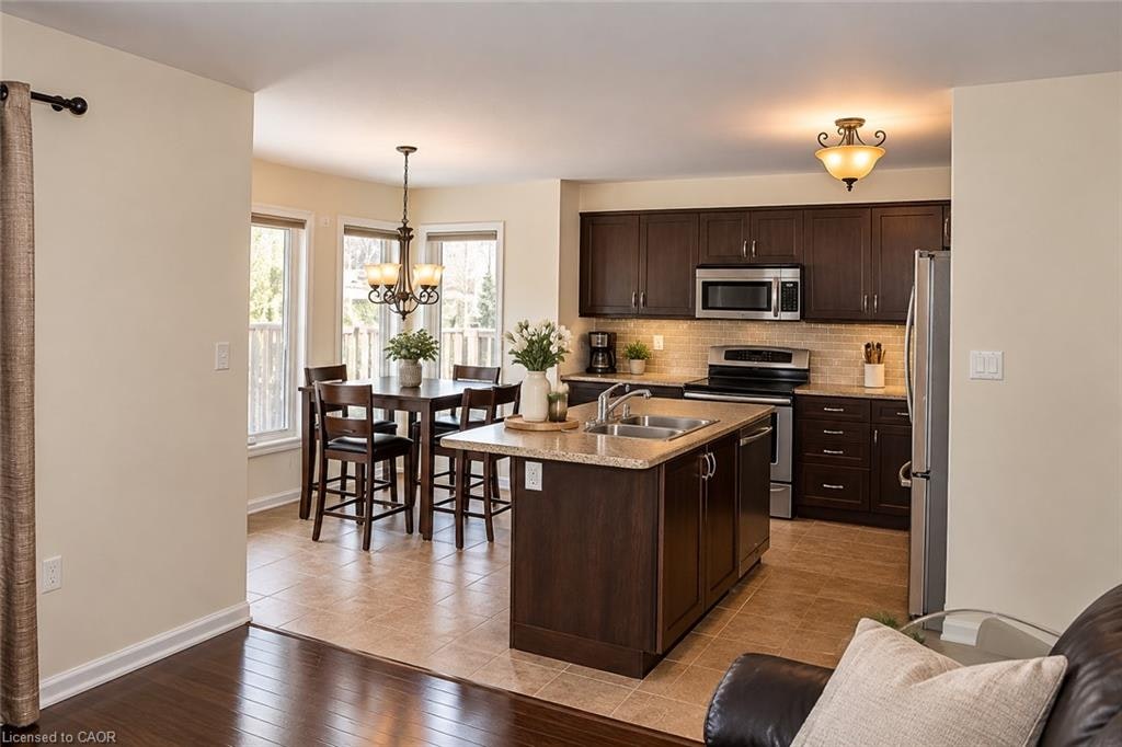 135 Chase Crescent, Cambridge, ON, N3C 0C6 - 5