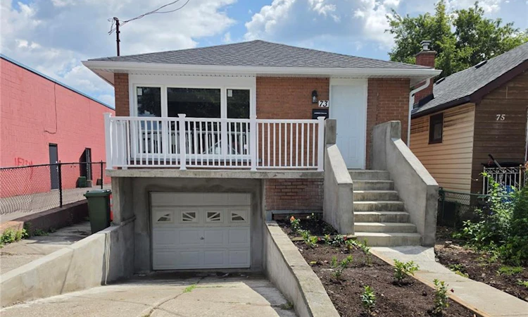 73 Adair Avenue S