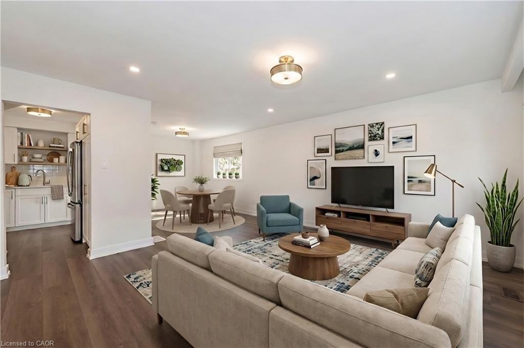 108 & 110 Delawana Drive, Hamilton, ON, L8E 1G4