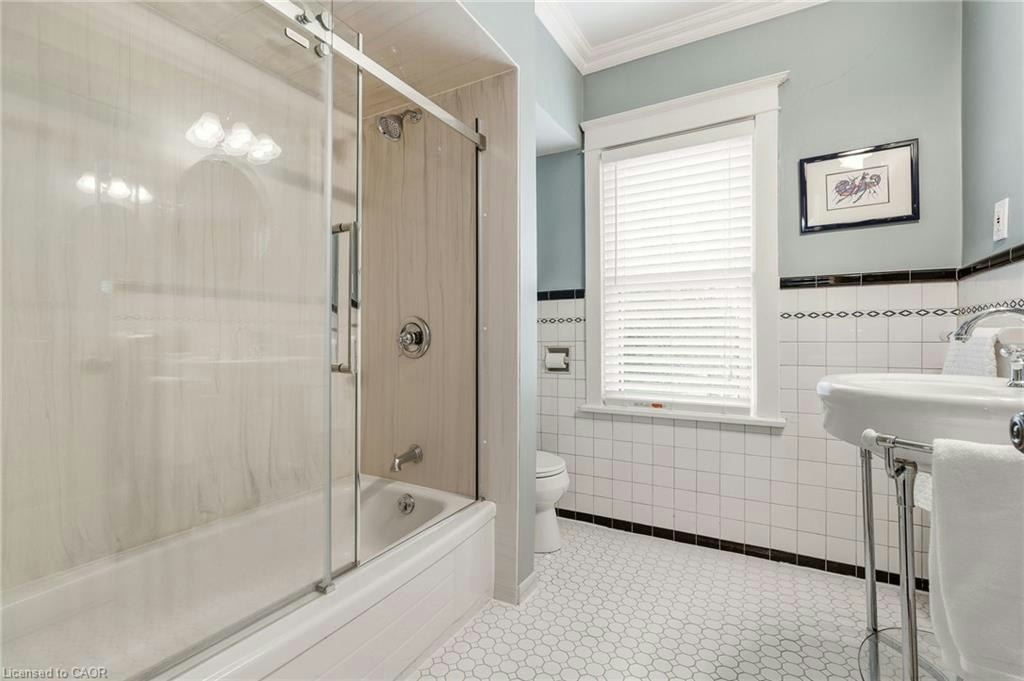 2116 Caroline Street, Burlington, ON, L7R 1L8 - 28