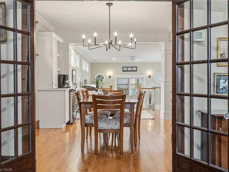 2116 Caroline Street, Burlington, ON, L7R 1L8 - 11