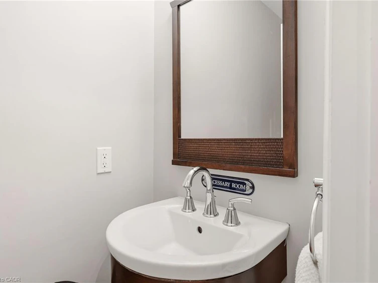 2116 Caroline Street, Burlington, ON, L7R 1L8 - 22