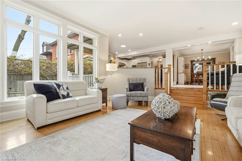 2116 Caroline Street, Burlington, ON, L7R 1L8 - 21