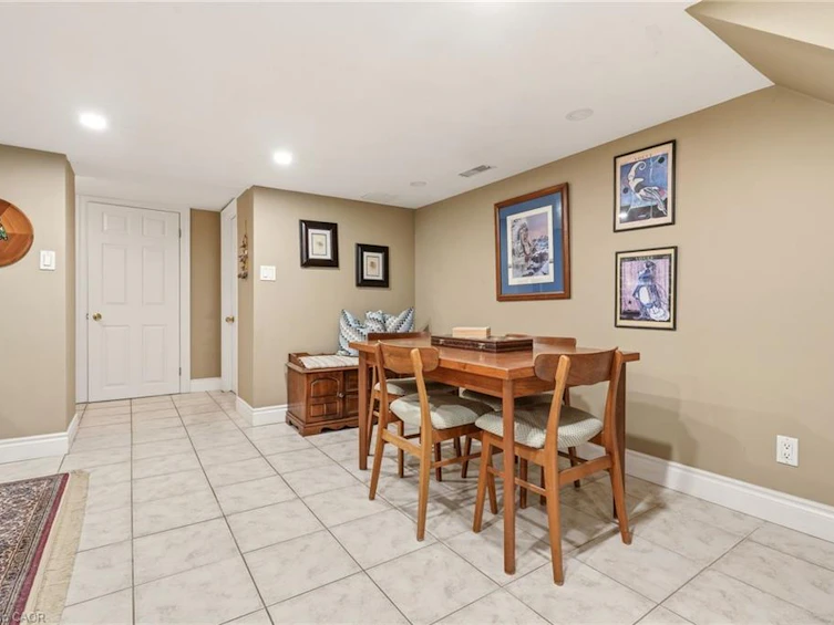 2116 Caroline Street, Burlington, ON, L7R 1L8 - 34
