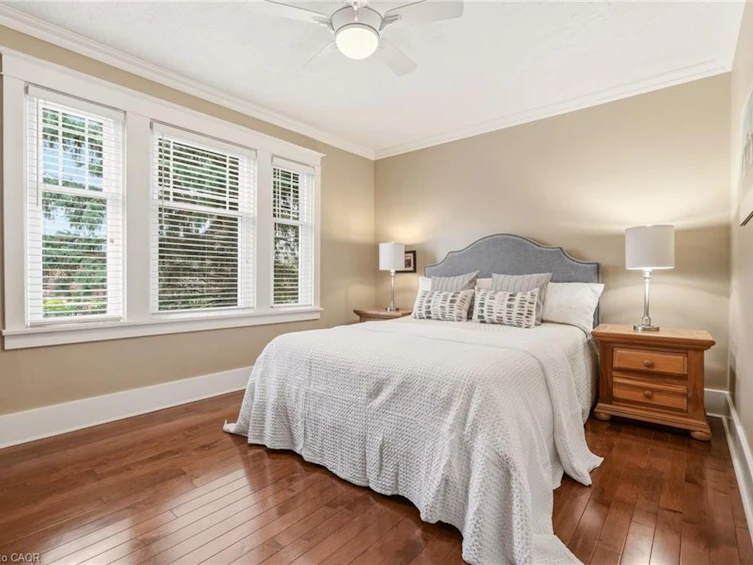 2116 Caroline Street, Burlington, ON, L7R 1L8 - 25