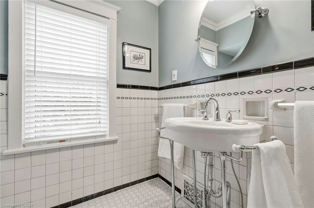 2116 Caroline Street, Burlington, ON, L7R 1L8 - 27