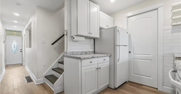 180 West Avenue, Hamilton, ON, L8L 5C6 - 8