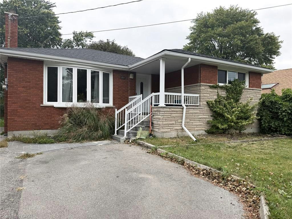 Bsmt-1107 Mohawk Road E, Hamilton, ON, L8T 2S4