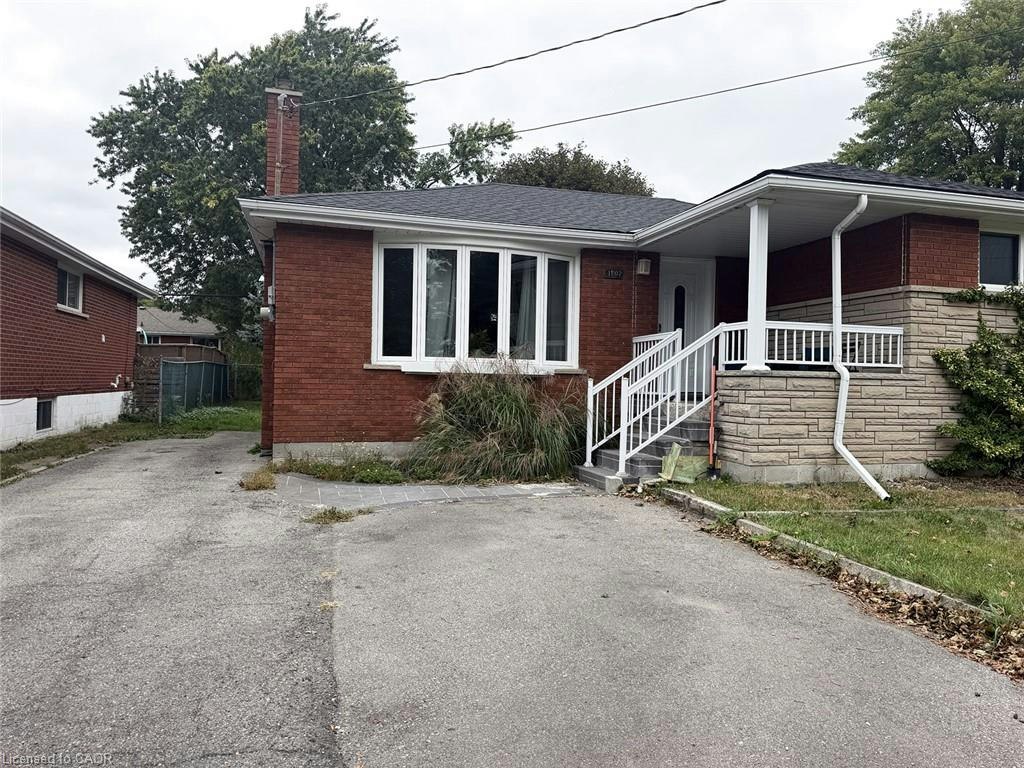 Bsmt-1107 Mohawk Road E, Hamilton, ON, L8T 2S4 - 2