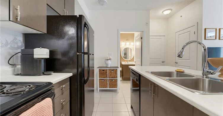 608-85 Robinson Street, Hamilton, ON, L8P 0B9 - 5