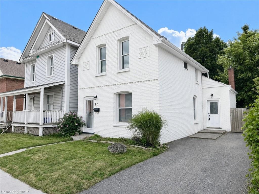 21 Webling Street, Brantford, ON, N3S 2S8