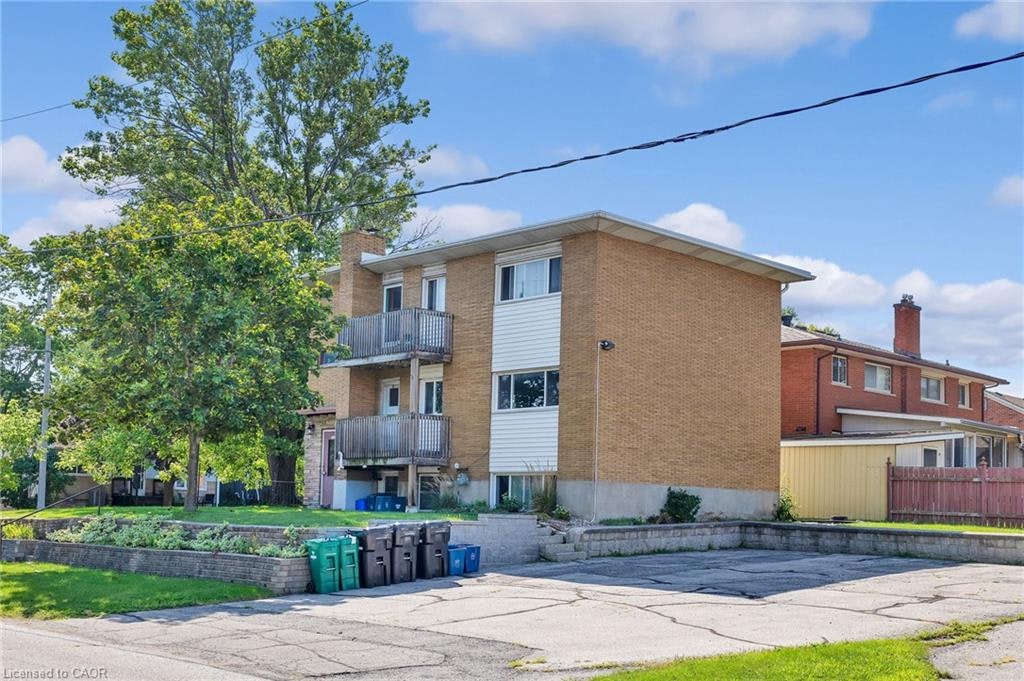 2-271 Prospect Avenue, Kitchener, ON, N2A 1C5