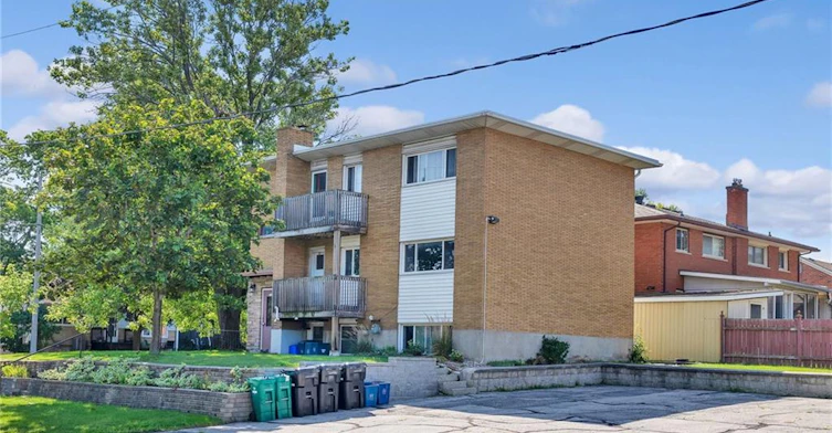 2-271 Prospect Avenue, Kitchener, ON, N2A 1C5