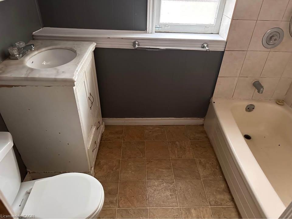 Upper-78 Richmond Street, Brantford, ON, N3T 3Y5 - 7