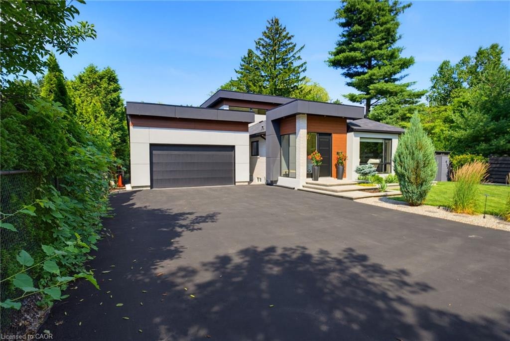 282 Robina Road, Hamilton, ON, L9G 2L7