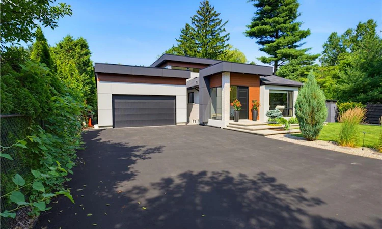 282 Robina Road
