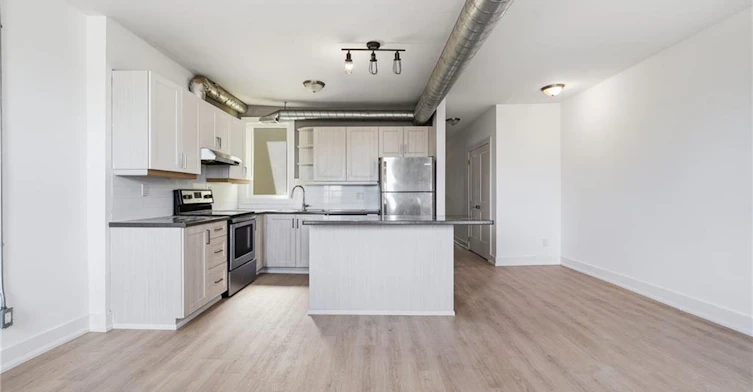 02-1006 King Street E, Hamilton, ON, L8M 1C8 - 16