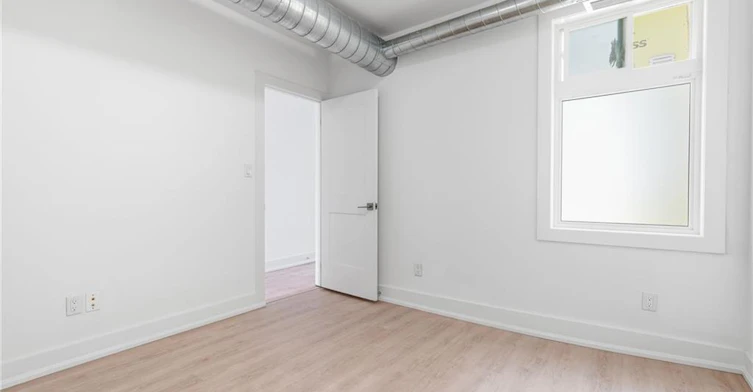 02-1006 King Street E, Hamilton, ON, L8M 1C8 - 8