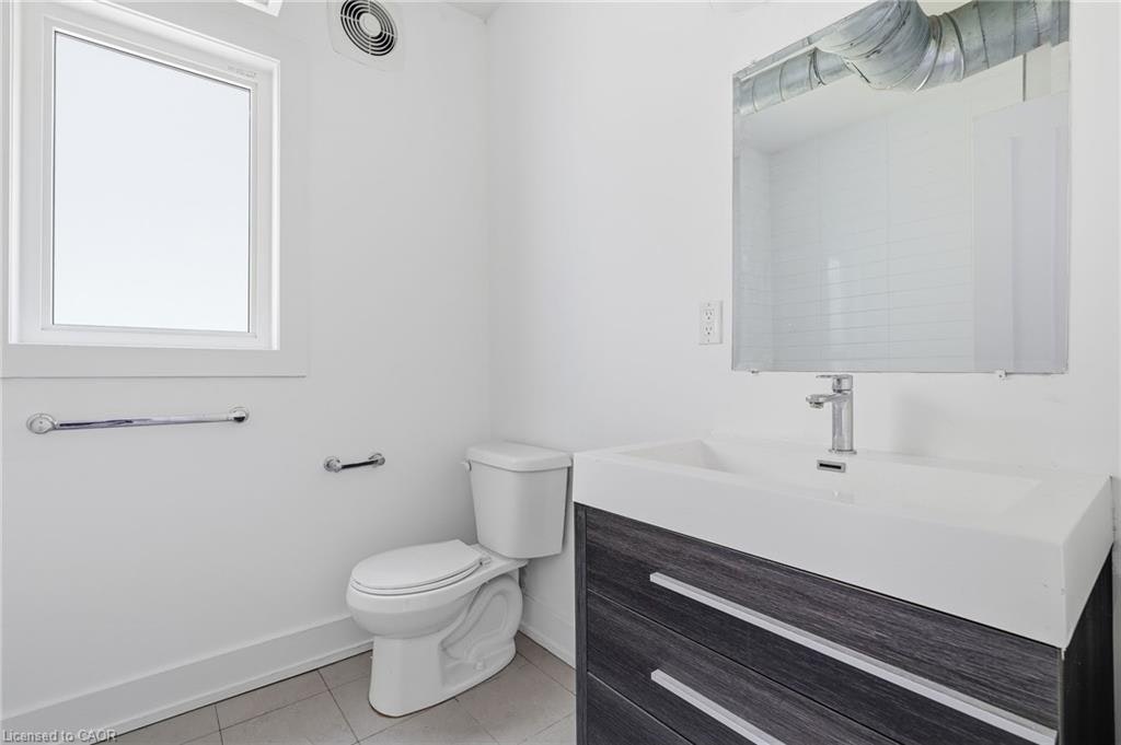 02-1006 King Street E, Hamilton, ON, L8M 1C8 - 9
