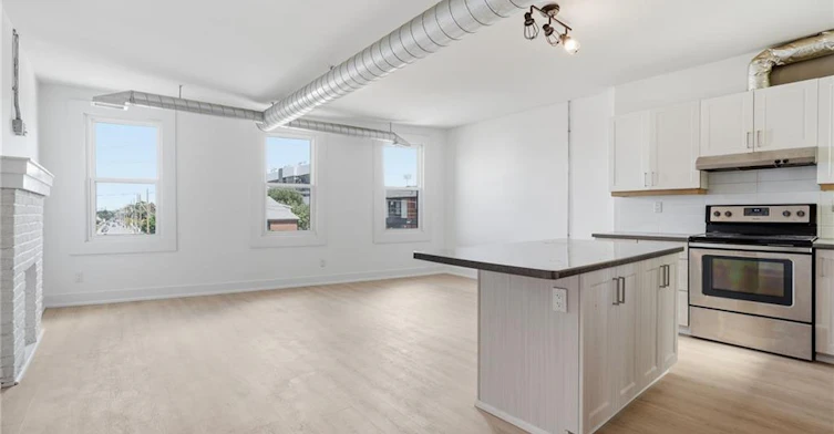 02-1006 King Street E, Hamilton, ON, L8M 1C8 - 11