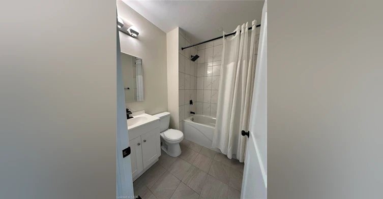 Main-413 Concession Street, Hamilton, ON, L9A 1B8 - 12