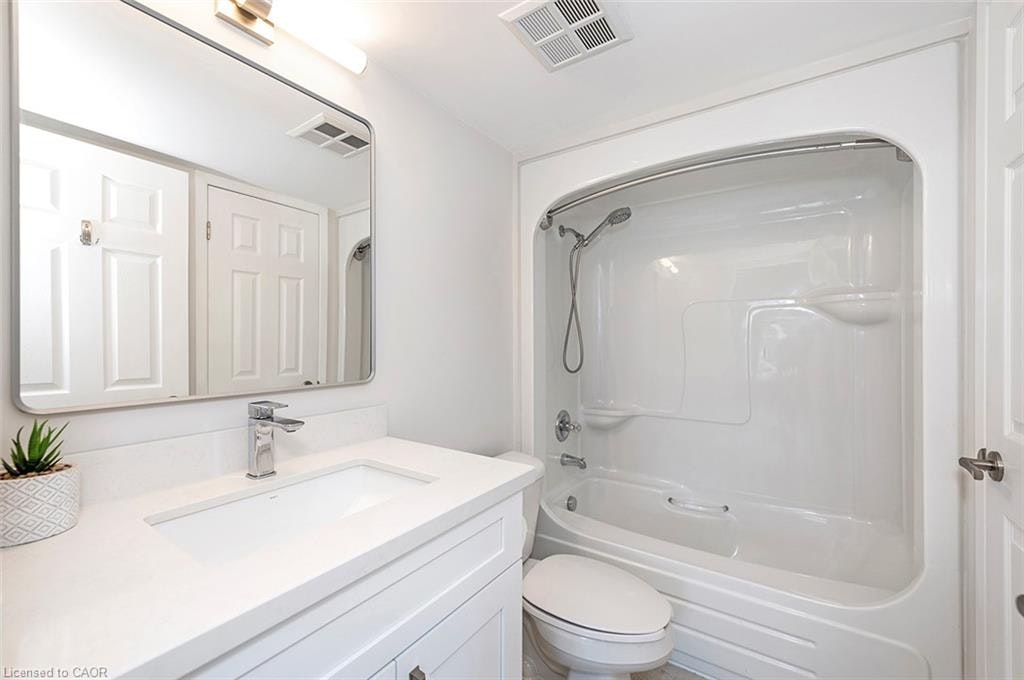 B405-216 Plains Road W, Burlington, ON, L7T 4K8 - 22