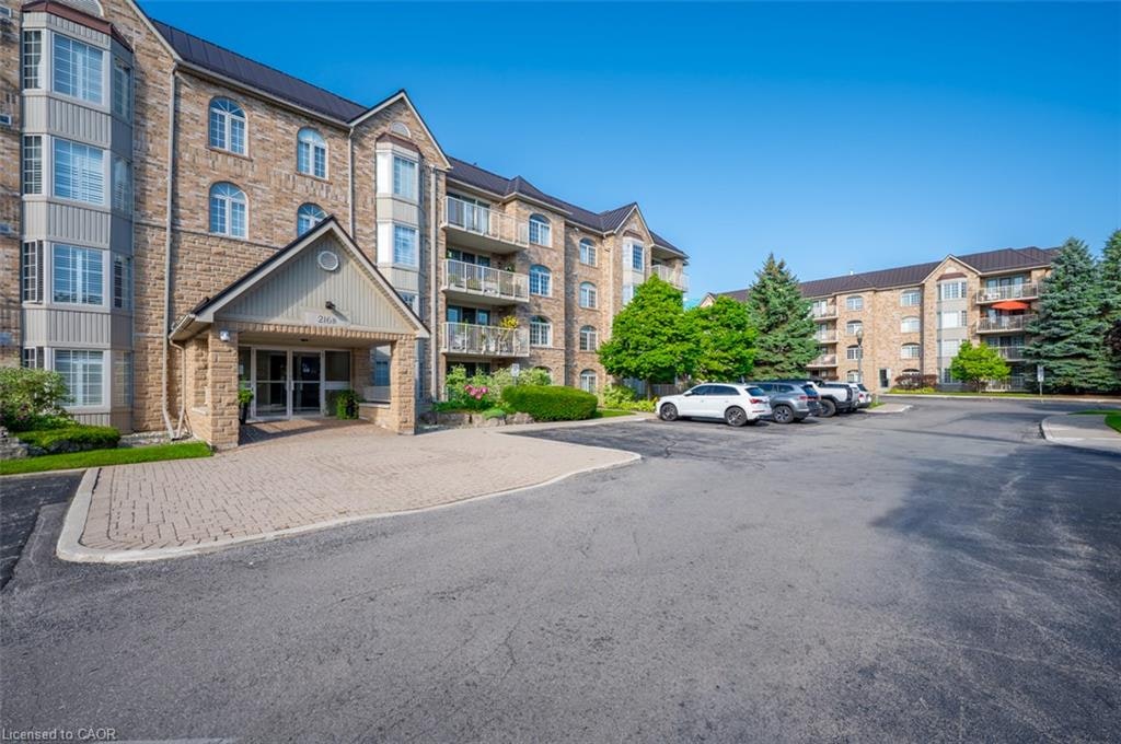 B405-216 Plains Road W, Burlington, ON, L7T 4K8