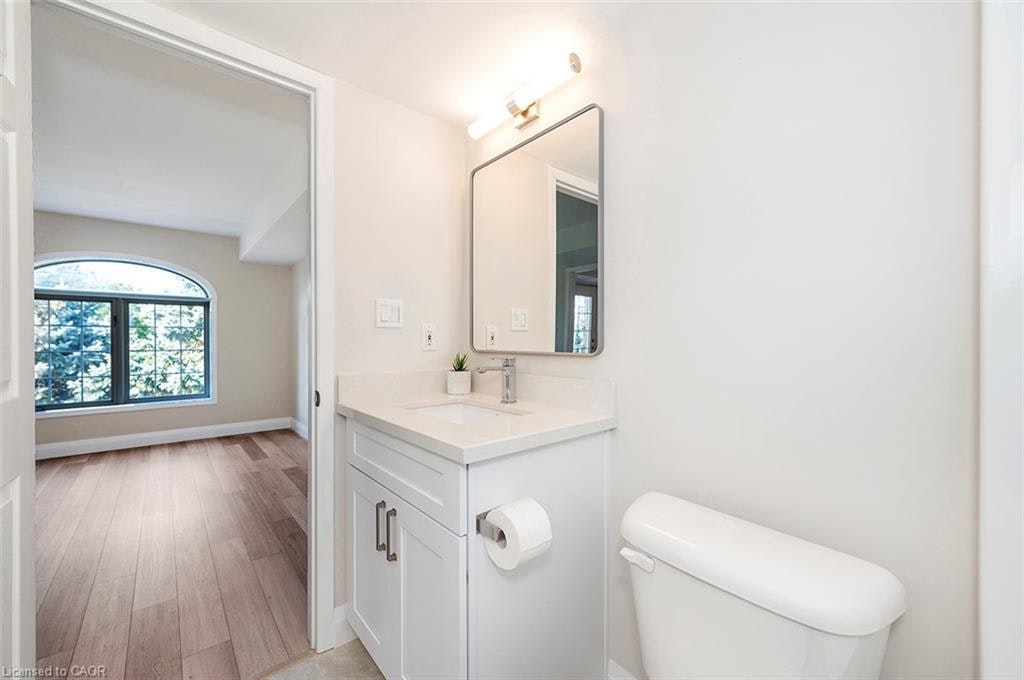 B405-216 Plains Road W, Burlington, ON, L7T 4K8 - 21