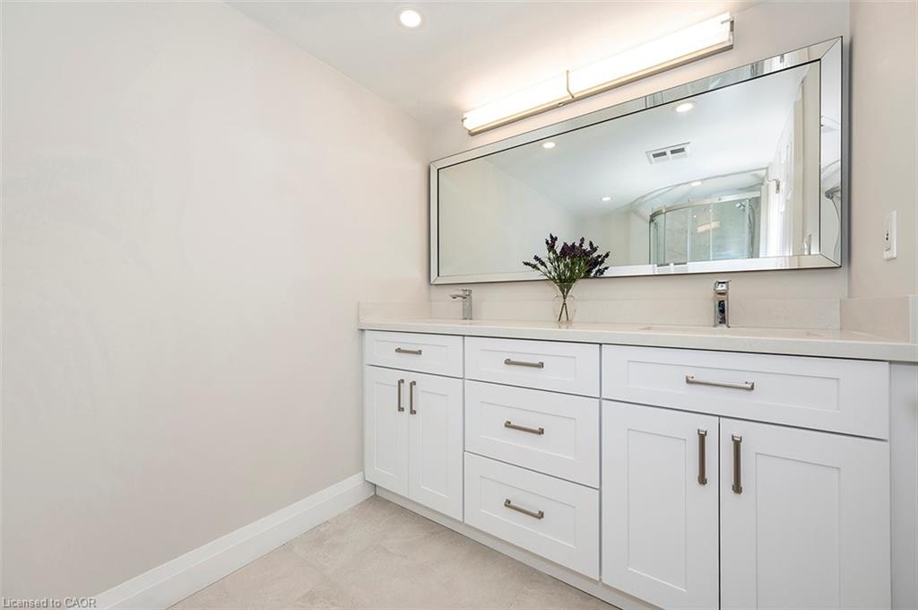 B405-216 Plains Road W, Burlington, ON, L7T 4K8 - 38