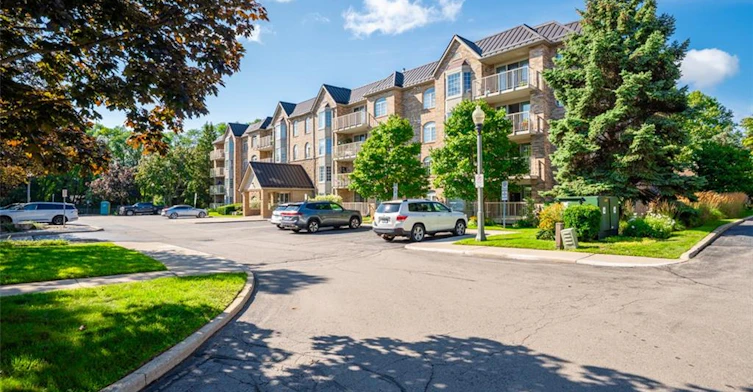 B405-216 Plains Road W, Burlington, ON, L7T 4K8 - 44