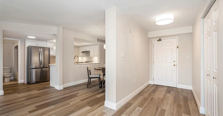 B405-216 Plains Road W, Burlington, ON, L7T 4K8 - 7