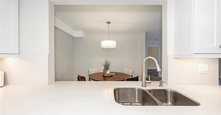 B405-216 Plains Road W, Burlington, ON, L7T 4K8 - 20
